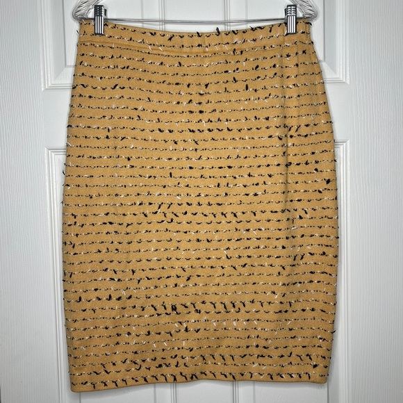 St. John Collection Camel Bouclé Knit Pencil Skirt – Size 12Pull-On
